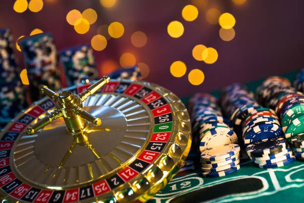 wingslot77 live roulette table with multilingual dealer